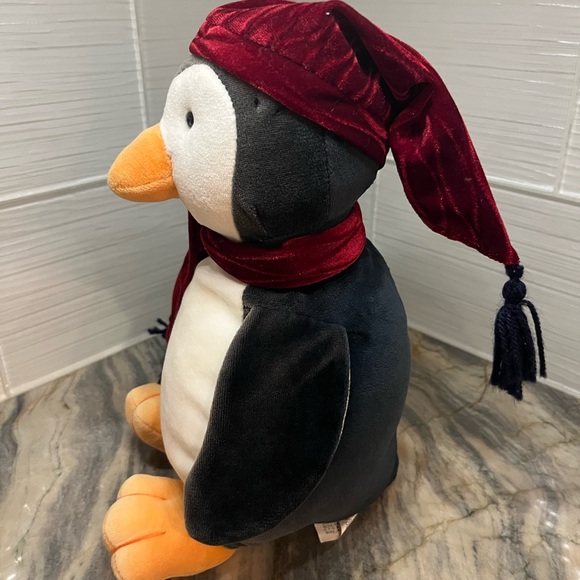 Vintage Yang Jee Penguin Red Scarf Hat Winter Plush Stuffed KOREA Animal - Picture 3 of 5